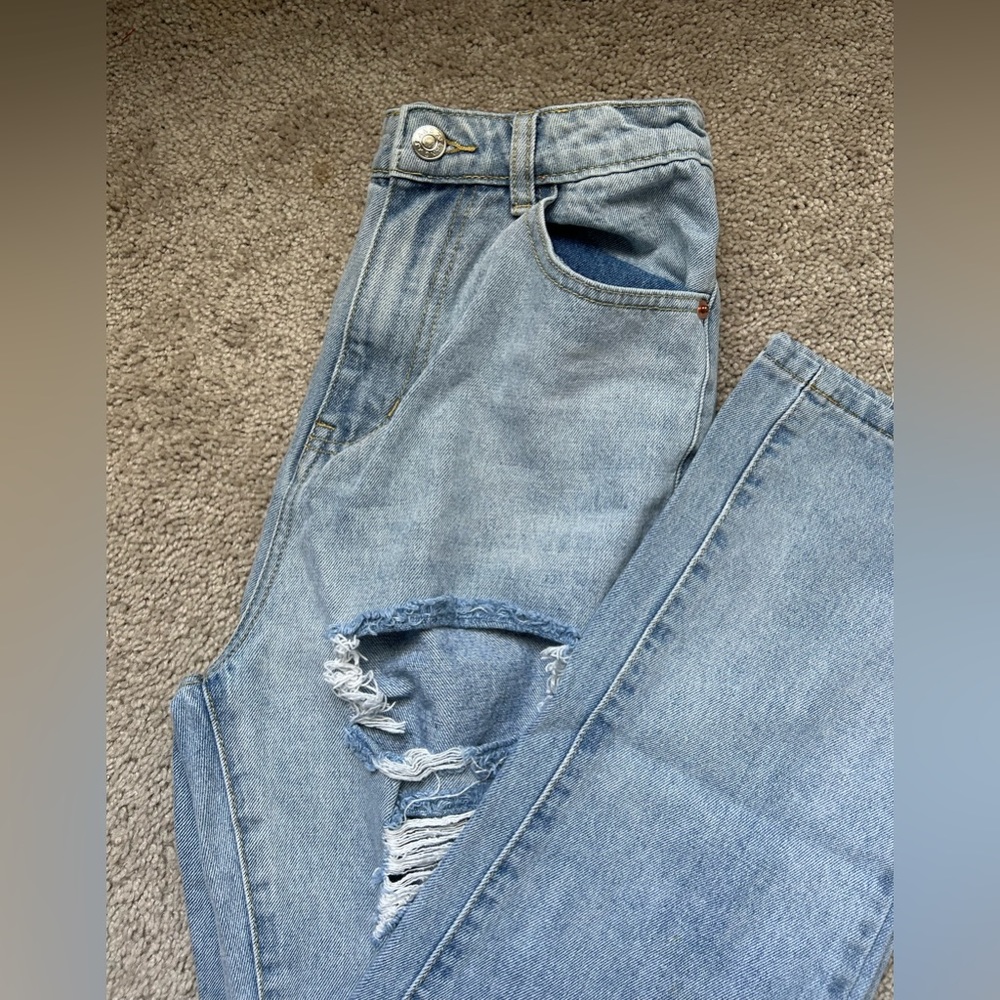 PRETTY LITTLE THING Straight Leg Jeans